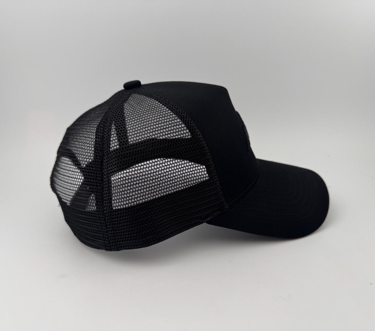 SUMMIT TRUCKER CAP